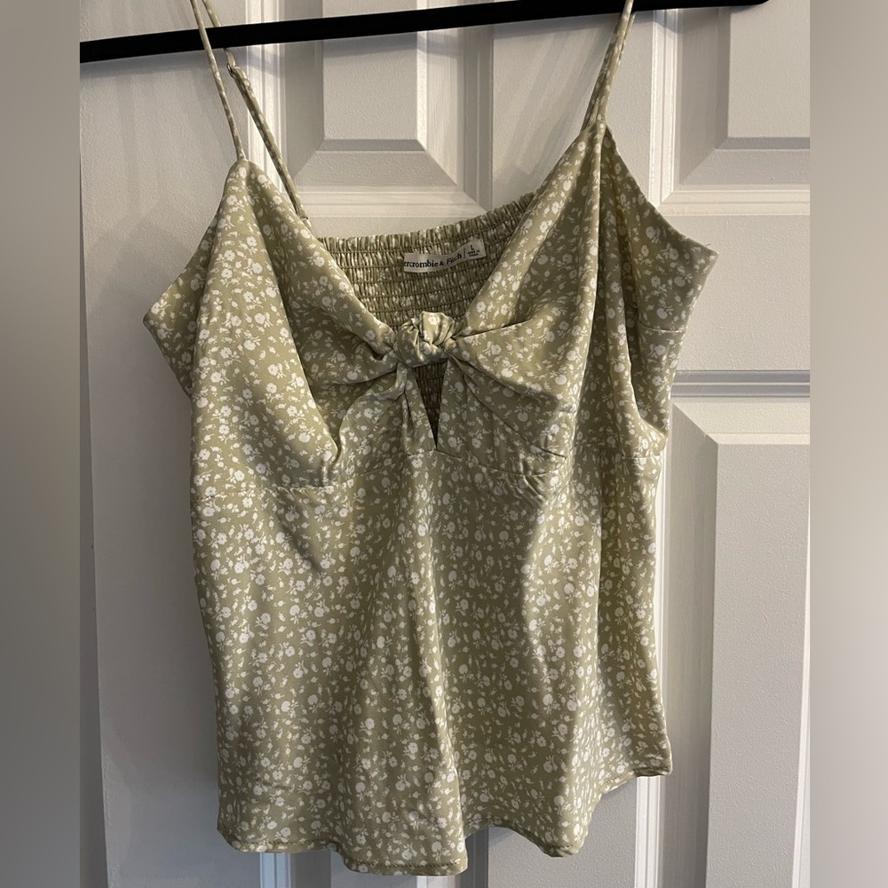 Floral A&F tank top